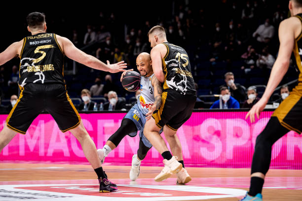 战术革新 战术革新