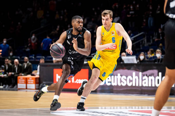 成为球队关 成为球队关