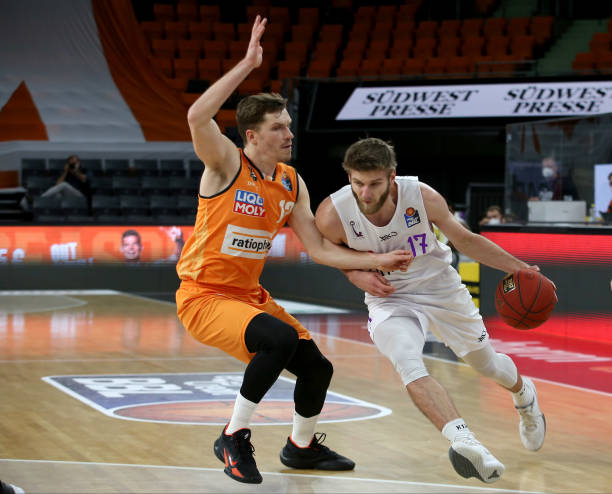 管理层的频 管理层的频